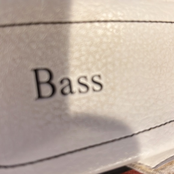 BASS white sandals with adjustable strap size 8 - Picture 8 of 11